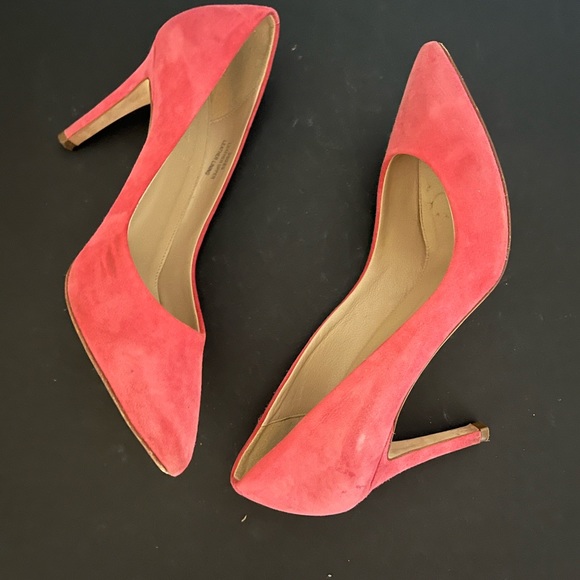 J. Crew Everly suede heels I Color: Pink I Size: 8.5 - Picture 6 of 6